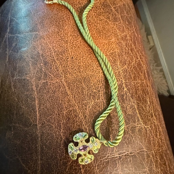 14K Gold Amethyst & Peridot Pendant Necklace - Picture 3 of 5